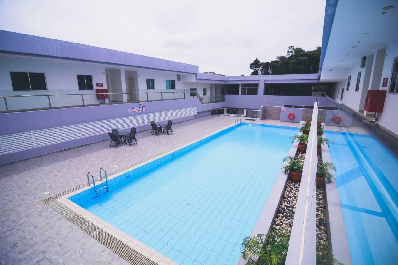 Aman Hills Hotel Kampong Timbunan Exterior foto